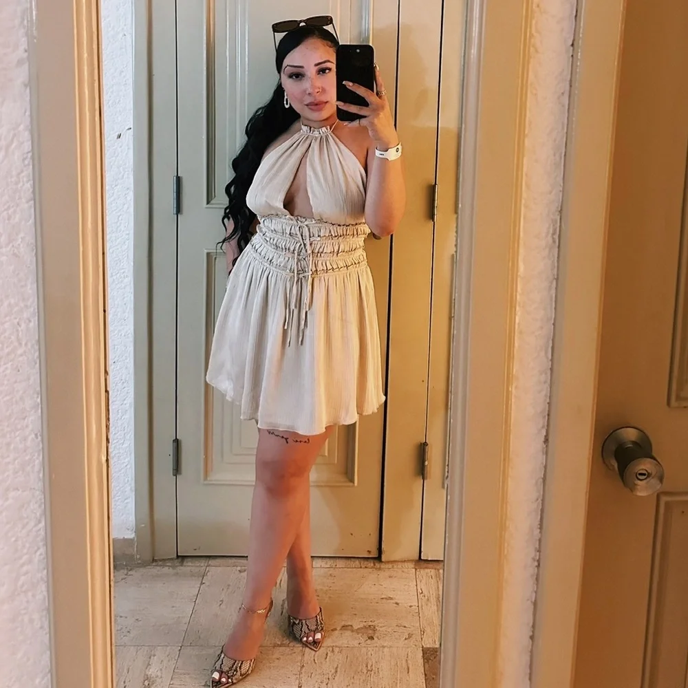 Oh Polly Cream Backless Dress - Picture 5 of 6
